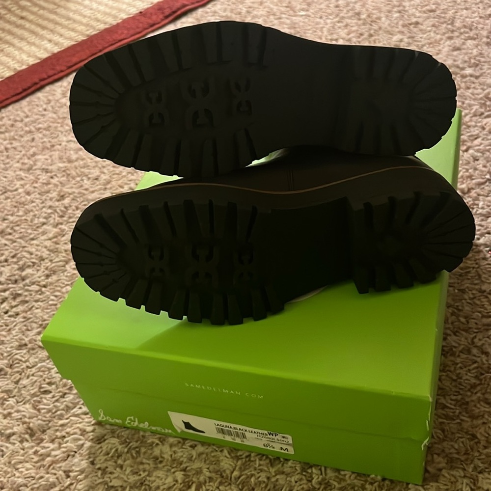 NWT Sam Edelman Chelsea boot - Picture 4 of 4